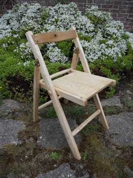 Folding chair